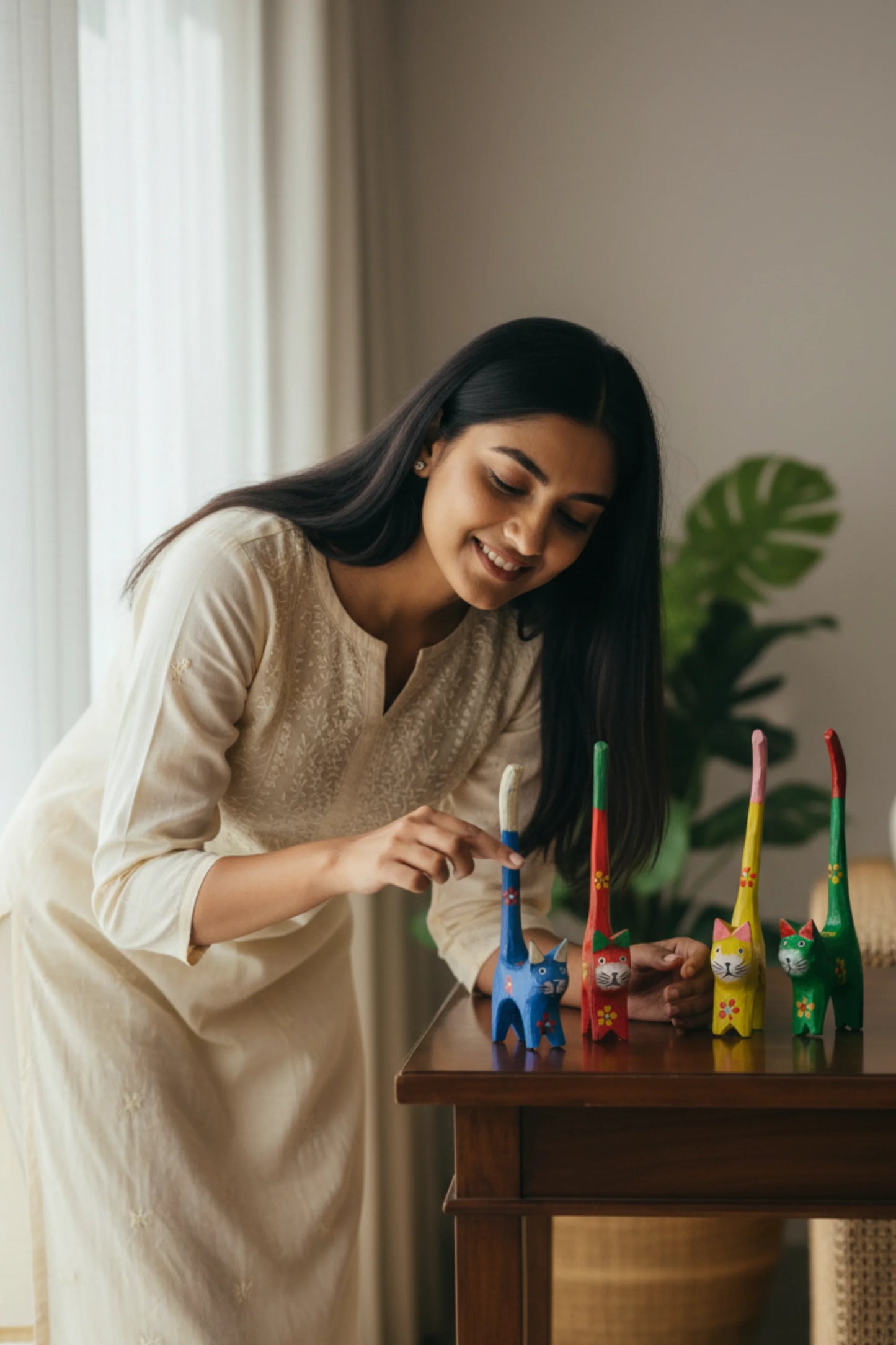 Vibrant Feline Family (Set of 4)