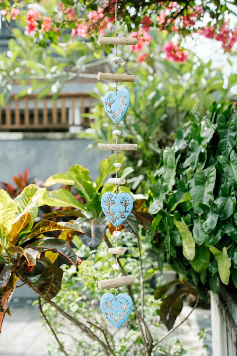 Hanging heartstrings of love Aqua Green