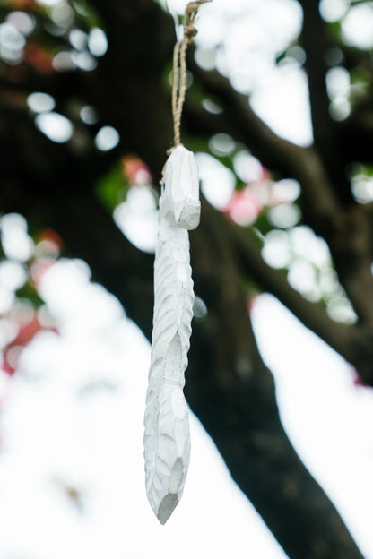 Timber Seahorse Treasures White