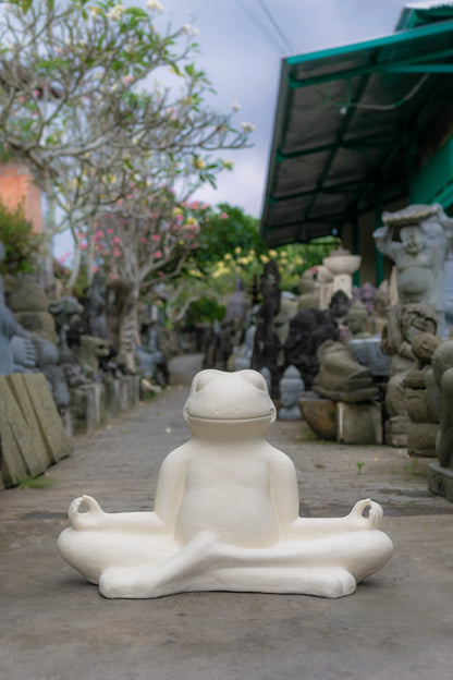 Meditating Frog Large