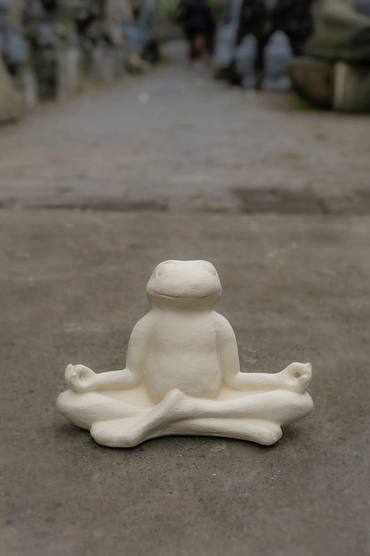 Meditating Frog - Small