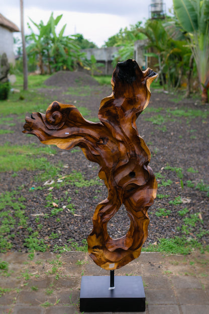 Natural Wooden Sculpture for your indoor living room 